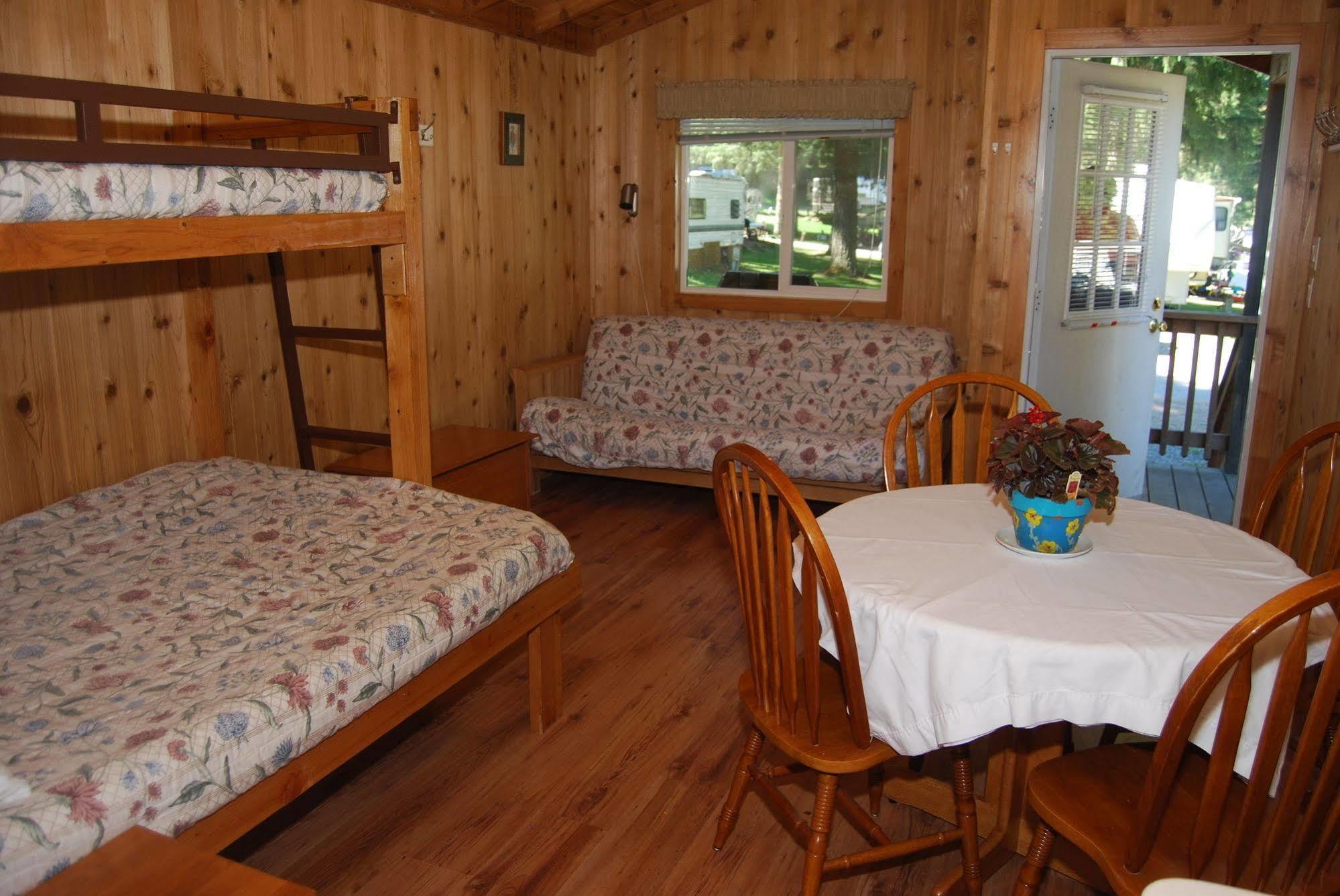 Thunderbird Rv & Camping Resort Monroe Exterior photo